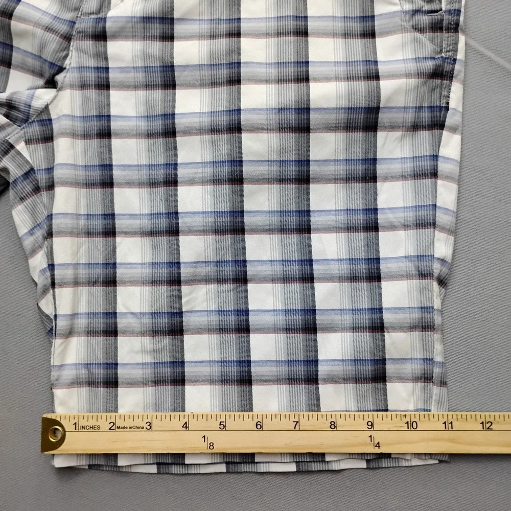 Tommy Bahama Mens Plaid Golf Shorts Blue Grey White Size 35 Flat Front